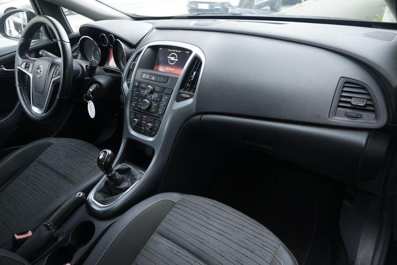 Opel Astra Opel Astra 1.6 CDTI EcoFLEX S&S Sports Tourer Cosmo 81KW ANNO 2015