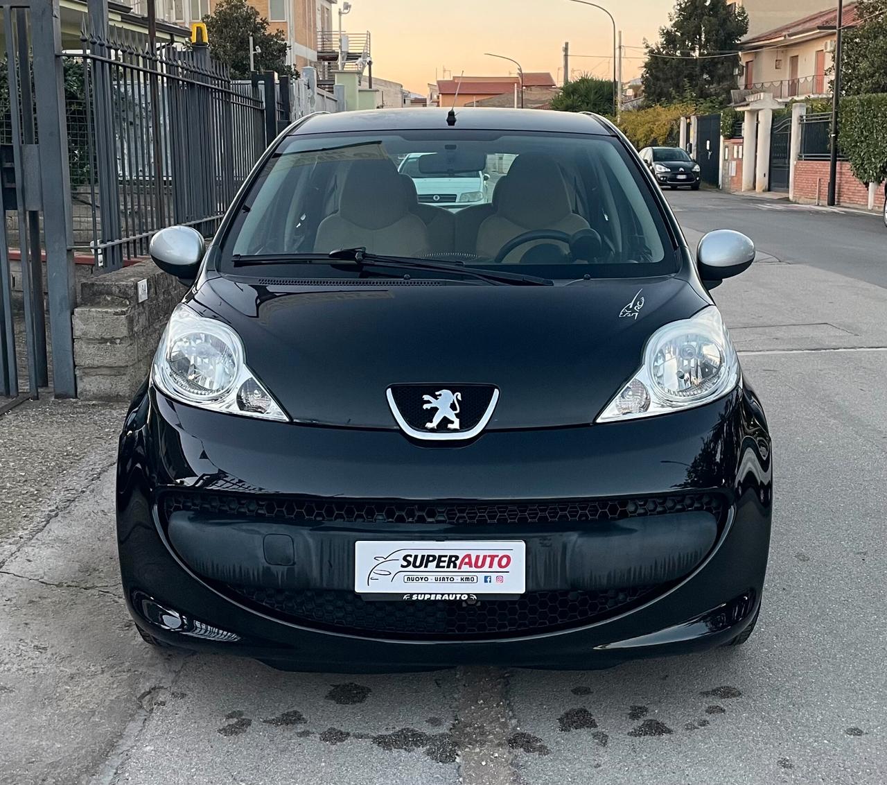 PEUGEOT 107 1.0 68CV 2Tronic SWEET YEARS 5p