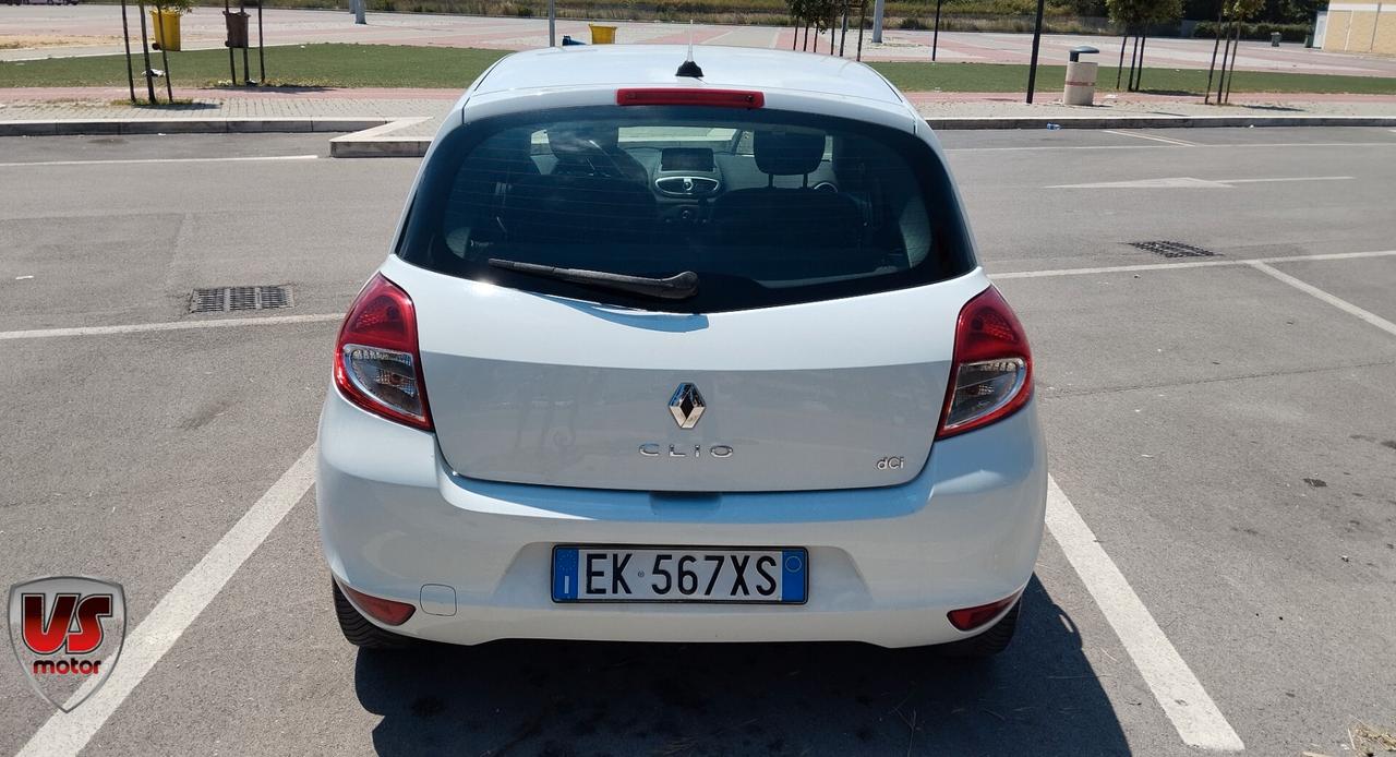 RENAULT CLIO 1.5 DCI- NAVI 2012
