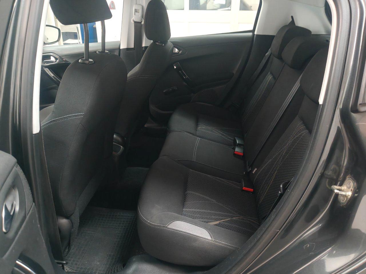 Peugeot 208 5 Porte 208 5p 1.0 puretech (vti) 12v Active LEGGI