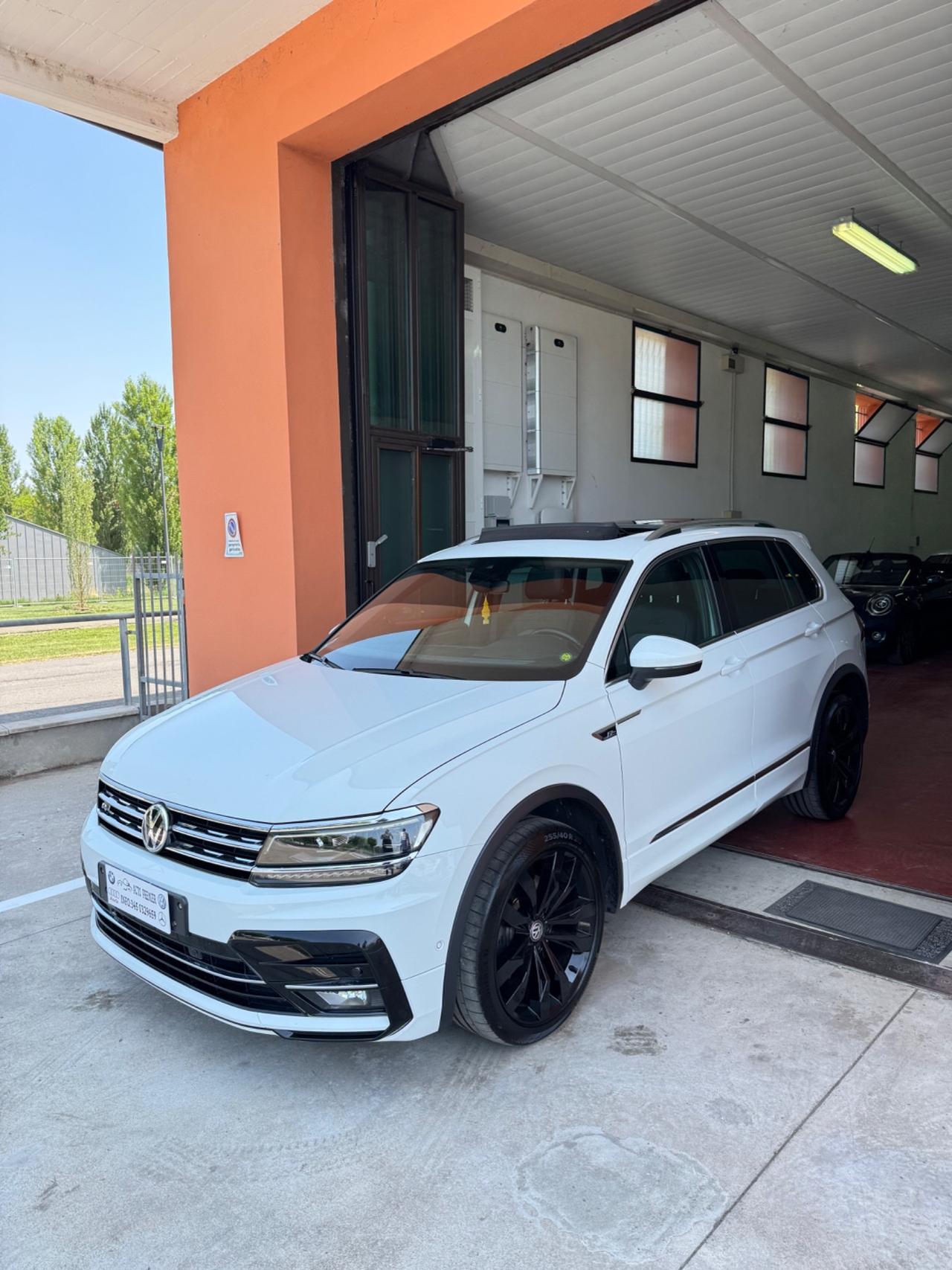 Volkswagen Tiguan R-line 2.0 BiTDI DSG 4MOTION