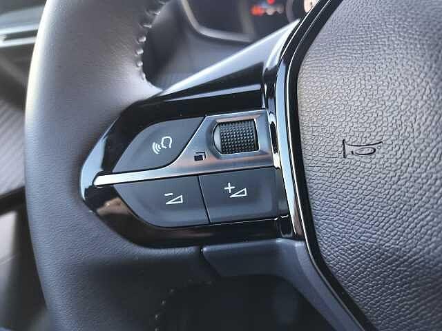 Peugeot 2008 PureTech 100 S&S Allure *KM Ø*