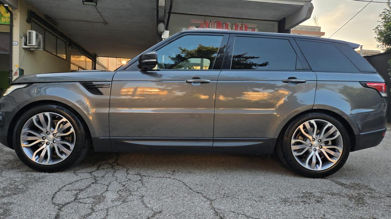 Land Rover Range Sport 3.0 TDV6 HSE Dynamic Edition Grey