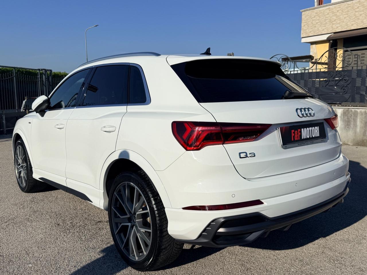 Audi Q3 35 TDI S tronic line edition 2021