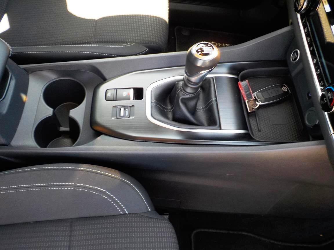 Nissan Qashqai MHEV 140 CV Business