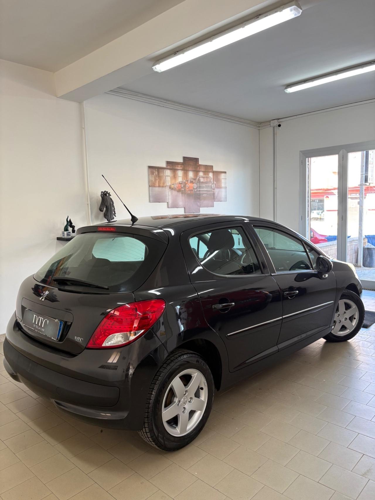 Peugeot 207 1.4 HDi 70CV 5p. Sweet Years
