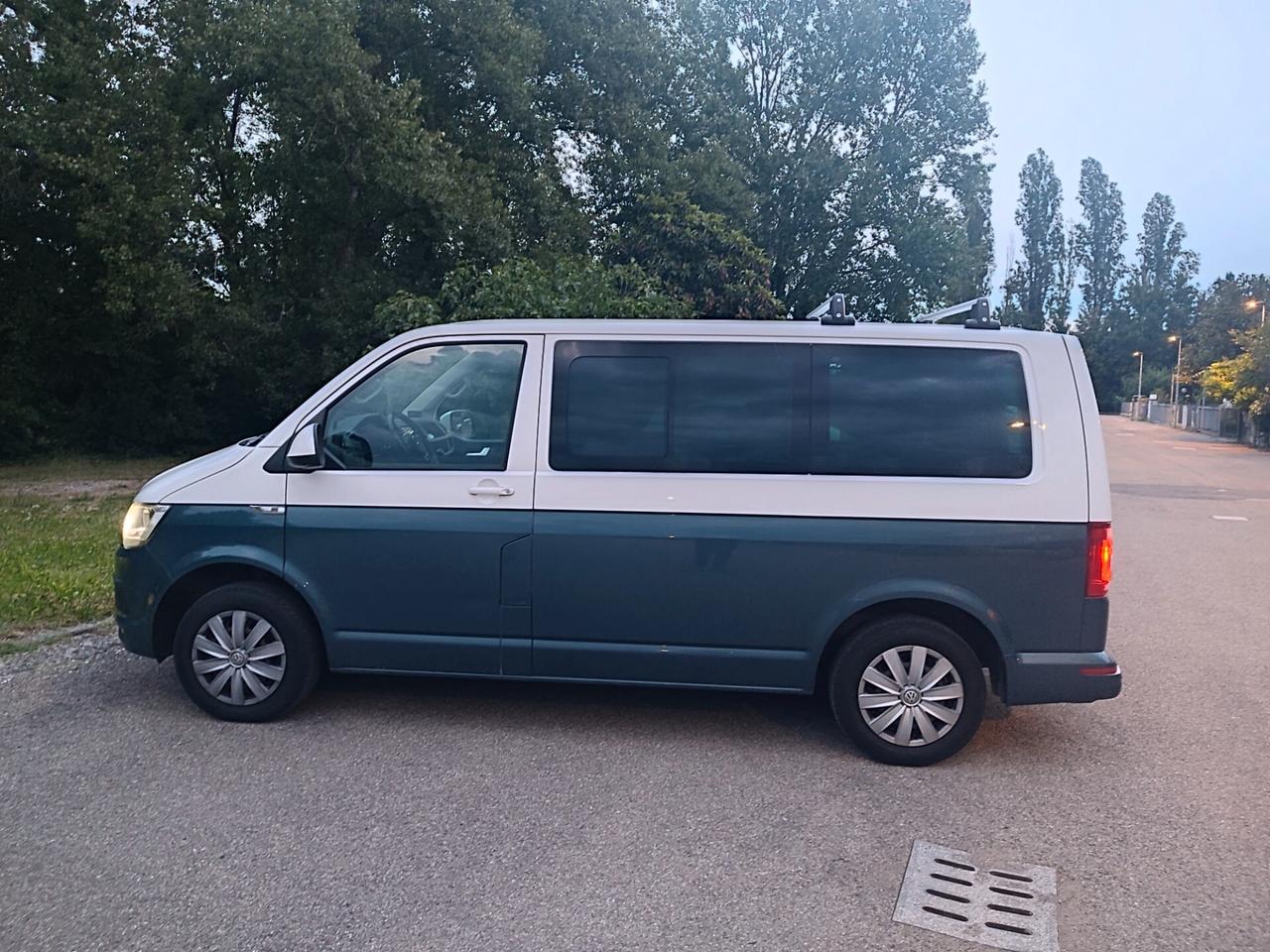 VOLKSWAGEN CARAVELLE 2017 DIESEL EURO6B 6POSTI GANCIO TRAINO