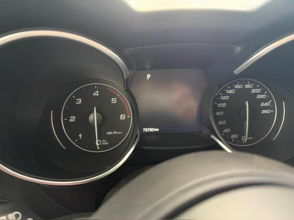 Alfa Romeo Stelvio 2.2 Turbodiesel 190 CV AT8 Q4 Business