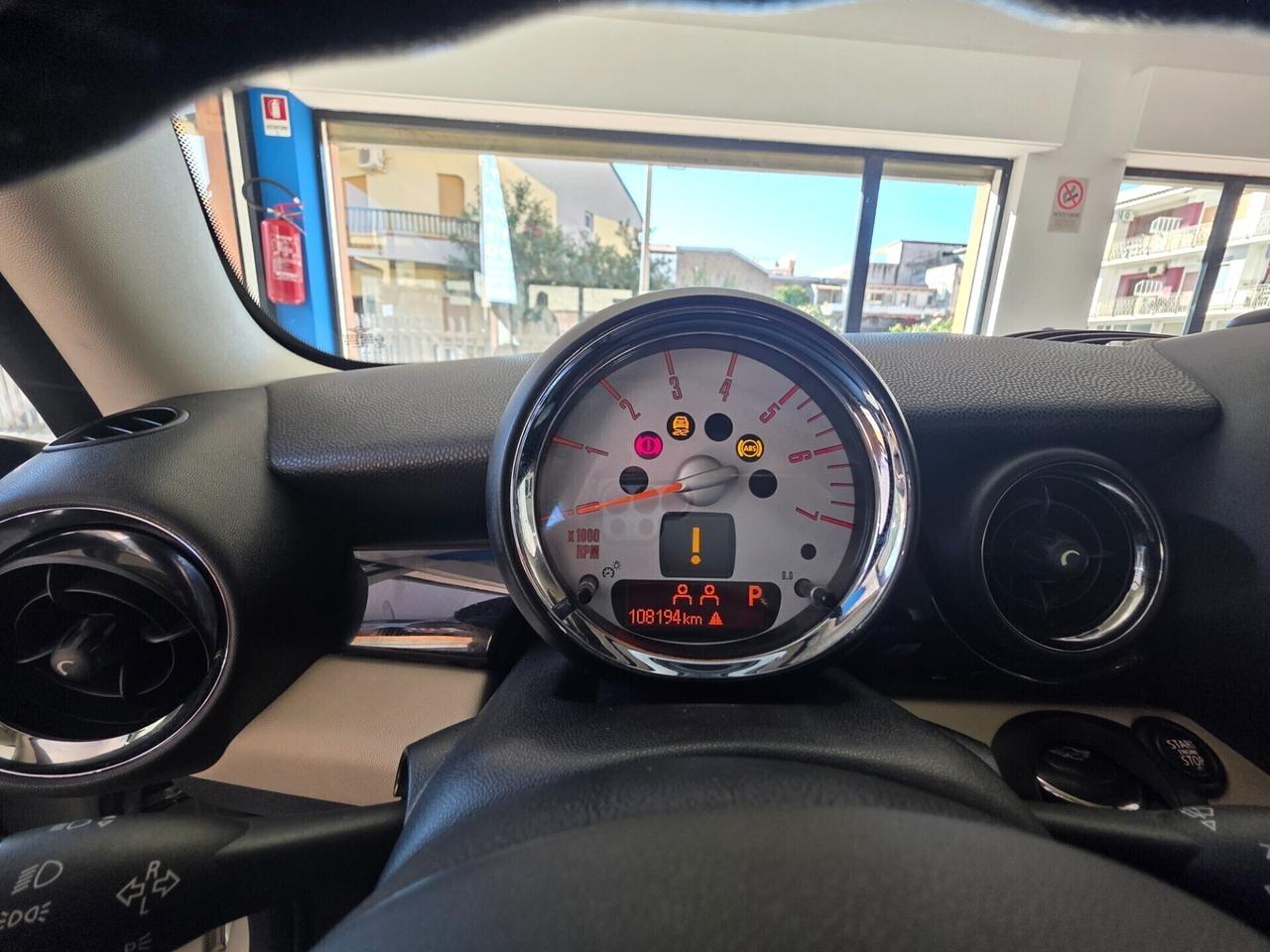 Mini 2.0 16V Cooper D AutOM 108000km FINANZ