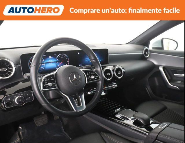 MERCEDES-BENZ A 200 Automatic Sport