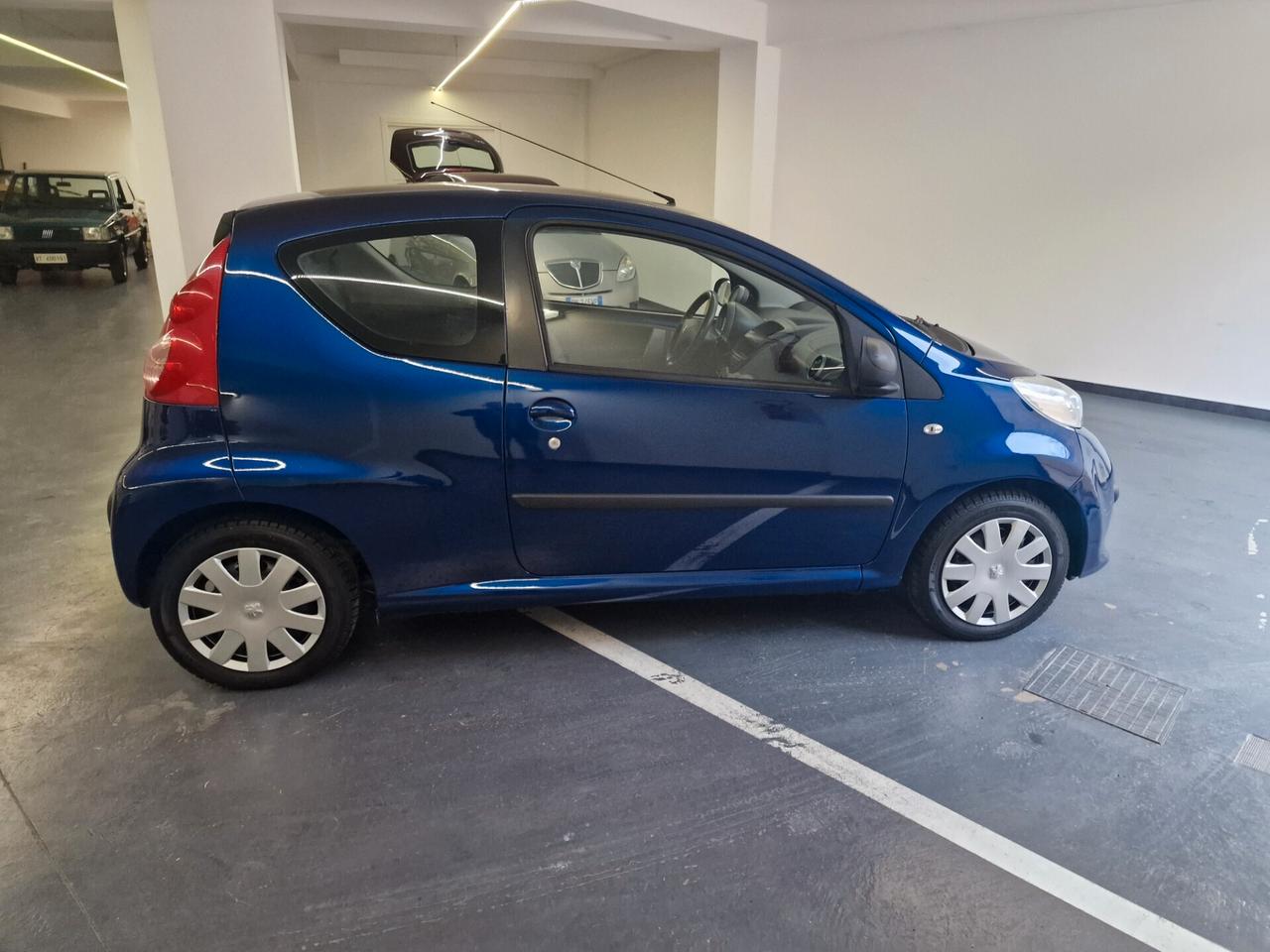 Peugeot 107 1.0 68CV 3p. Plaisir