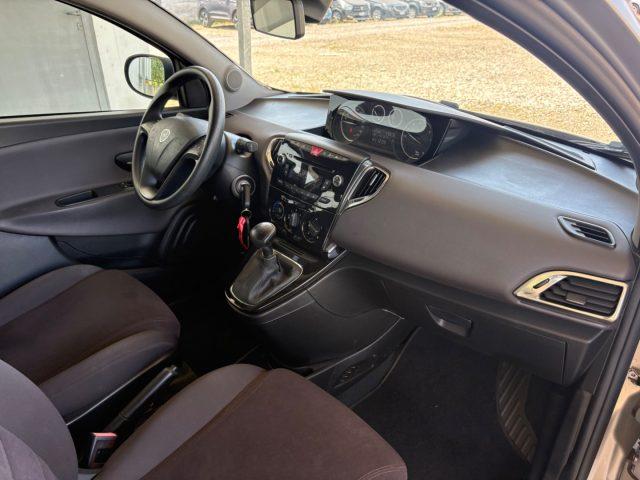 LANCIA Ypsilon 0.9 TwinAir 85 CV 5 porte Gold AUTOMATICA