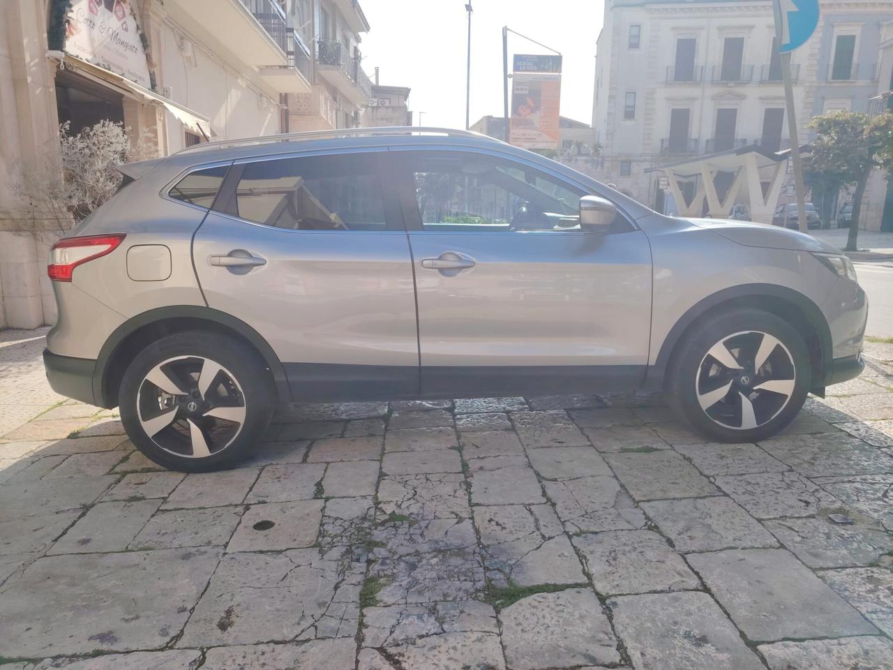 Nissan Qashqai 1.5 dCi N-Connecta