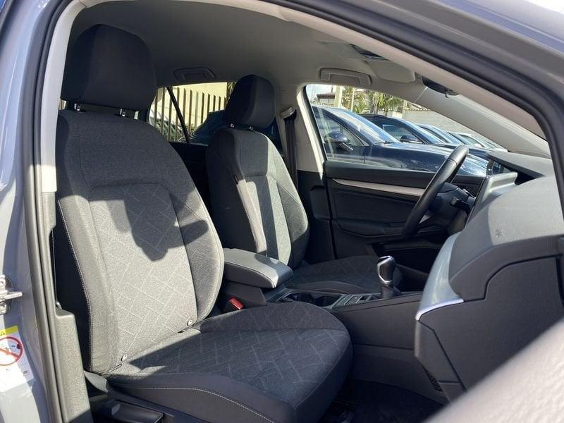 Volkswagen Golf 8 Life 2.0 TDI 116 CV