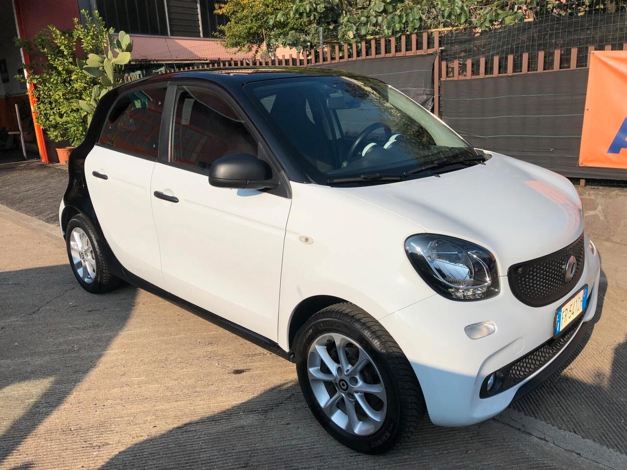 Smart ForFour 70 1.0 Passion