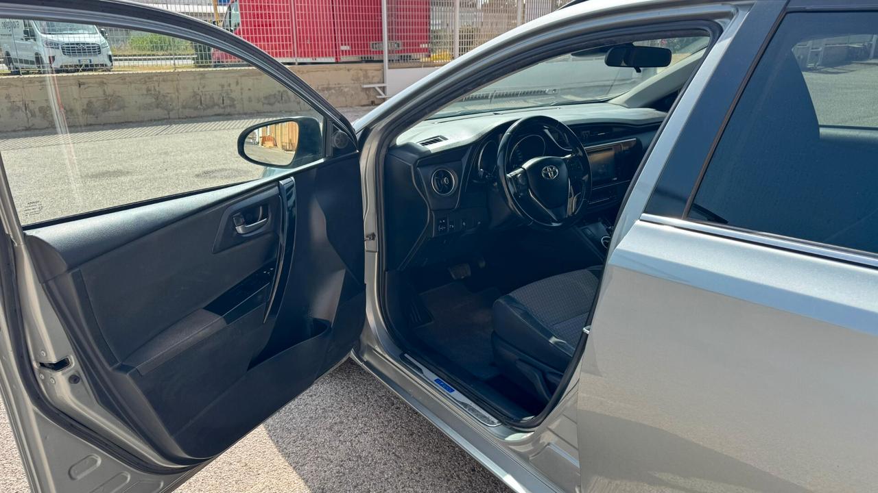Toyota Auris 1.8 Hybrid SW - 2017