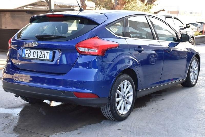 Ford Focus Focus 5p 1.5 tdci Titanium s&s 120cv powershift