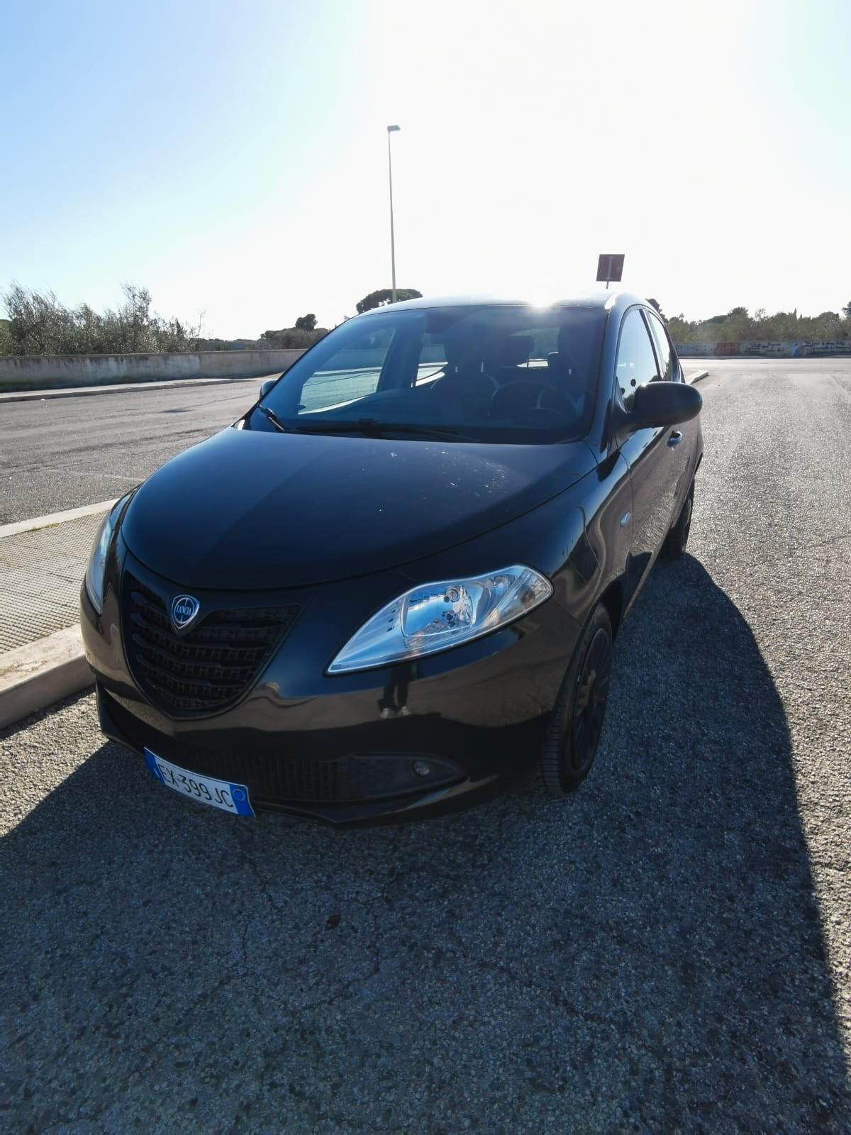 Lancia Ypsilon 1.2 69 CV 5 porte GPL Ecochic Gold