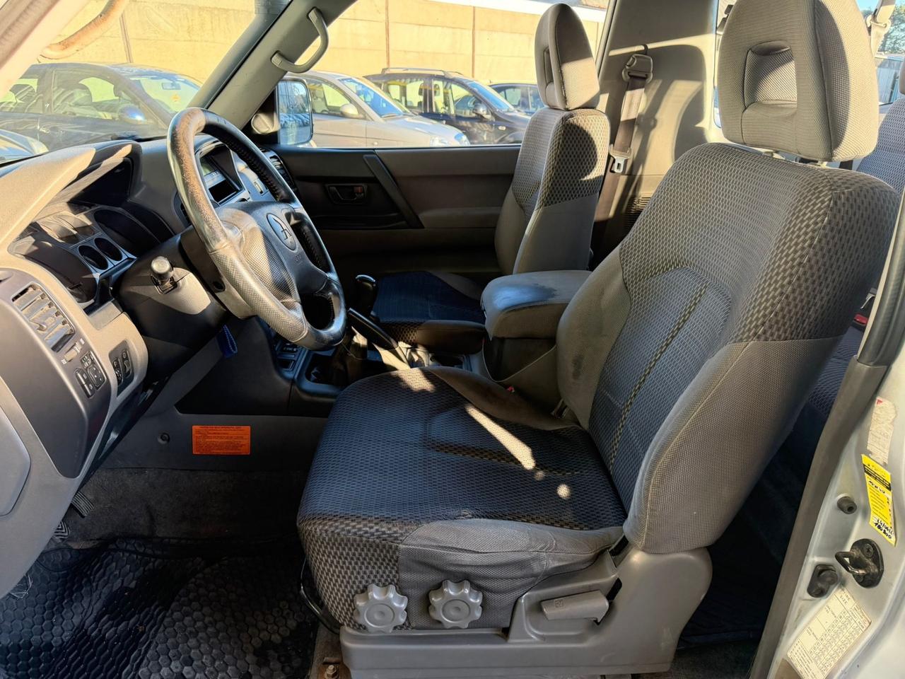 Mitsubishi Pajero 2.5 TDI 3p. GLX Autocarro