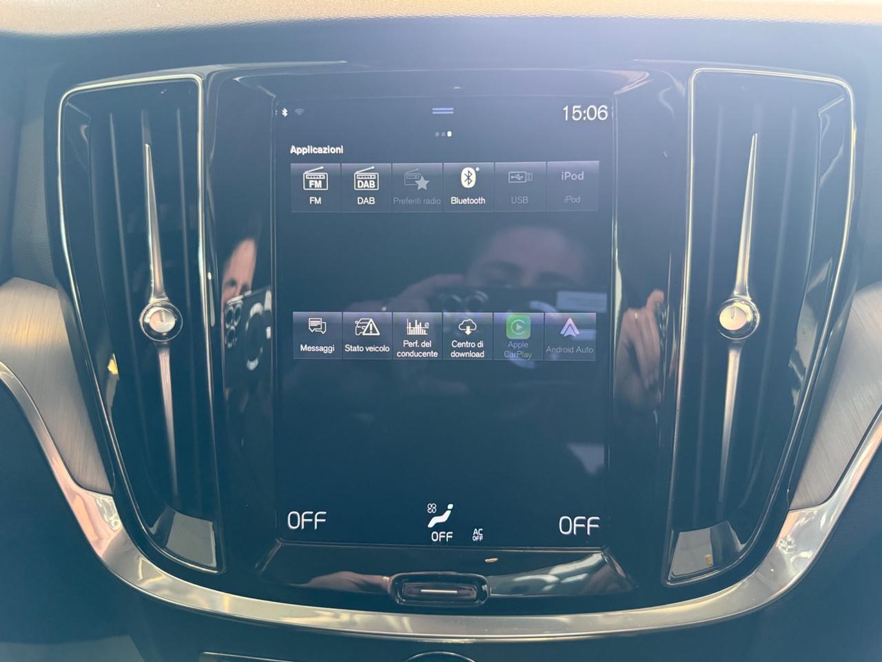 Volvo V60 B4 (d) Geartronic Momentum Business