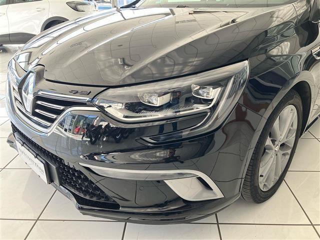 RENAULT Megane 5 Porte 1.3 TCe Intens FAP