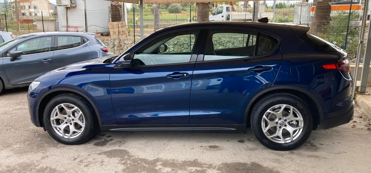 Alfa Romeo Stelvio 2.2 Turbodiesel 160 CV AT8 RWD Business