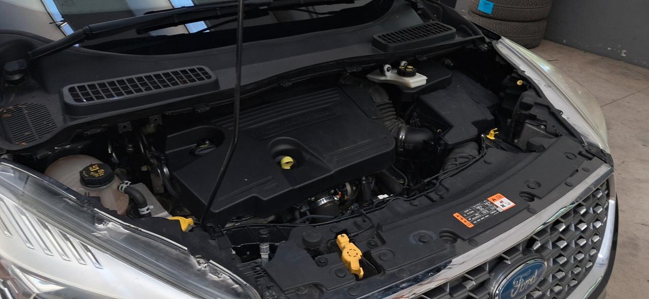 Ford Kuga 2.0 TDCI 180 CV S&S 4WD Powershift Vignale