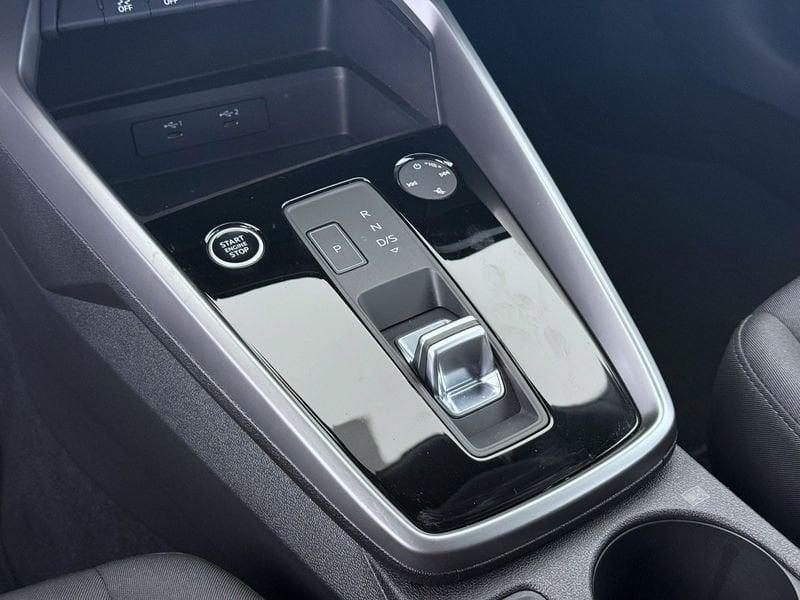 Audi A3 A3 SPB 30 g-tron S tronic Business Advanced