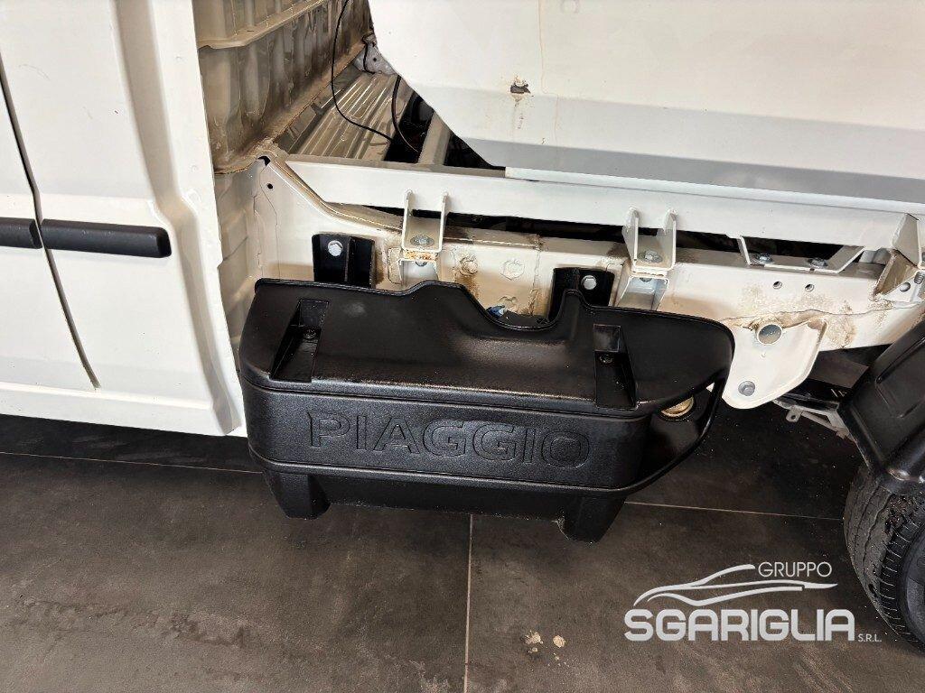 Piaggio Porter GPL Vasca Rifiuti Ribaltabile Compatta