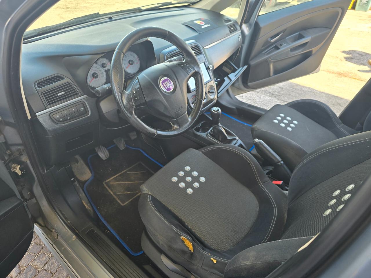 Fiat Grande Punto 1.4 T-jet Sport con 238.000km