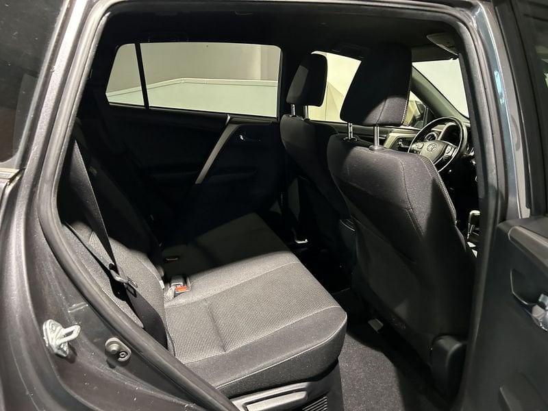 Toyota RAV4 2.5 Hybrid 2WD Dynamic+