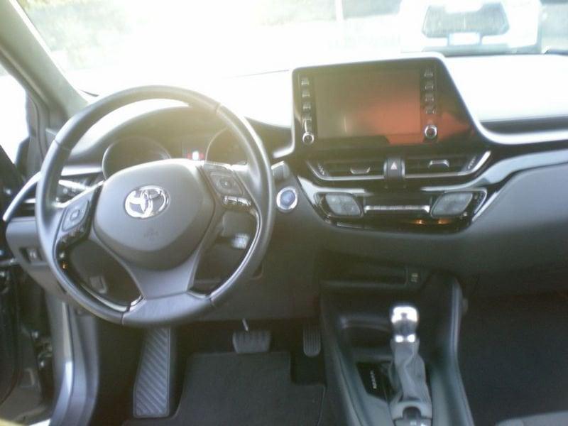Toyota C-HR 1.8h Business e-cvt