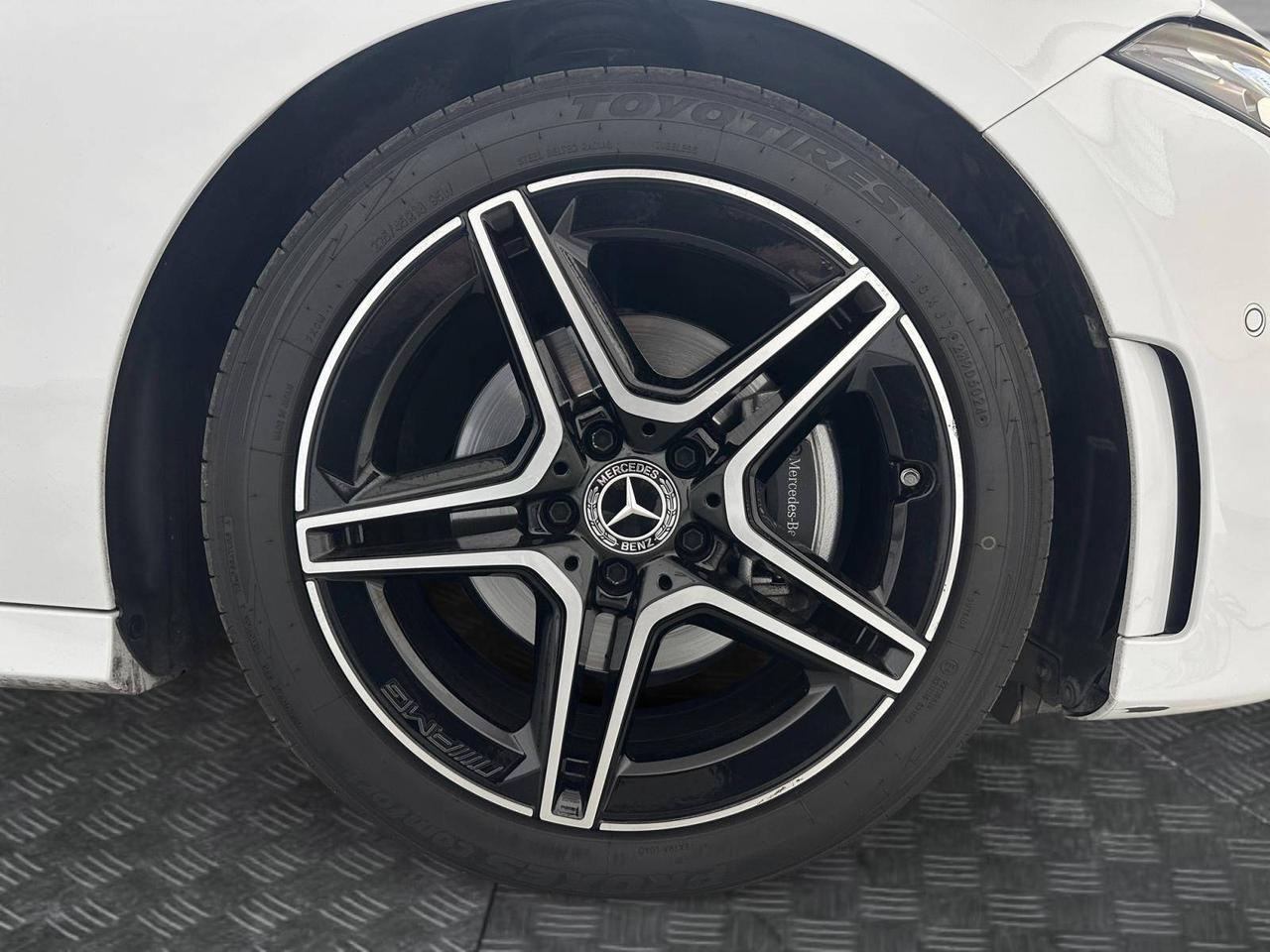 Mercedes Classe A A 180 d AMG Line Premium