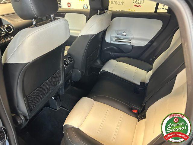 MERCEDES-BENZ GLA 200 d 150cv Auto Premium AMG