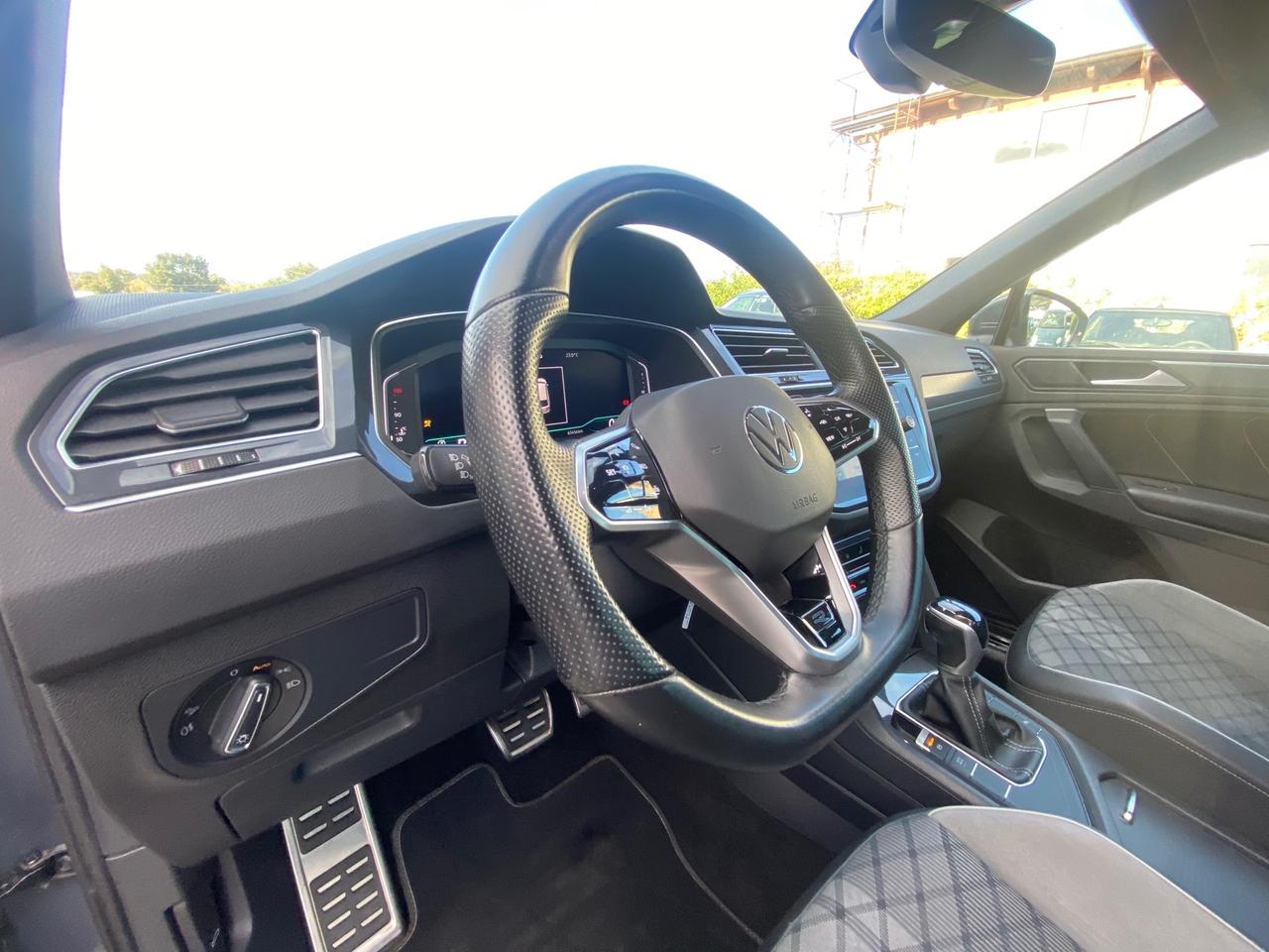 Volkswagen Tiguan 2.0 TDI 150 CV SCR DSG R-Line