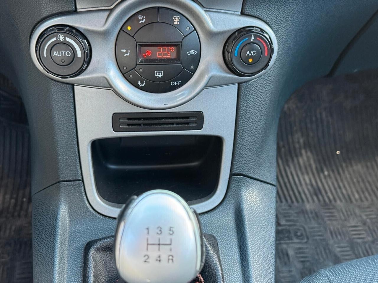 Ford Fiesta 1.6 TDCi 90CV 5 porte DPF Titanium 2009