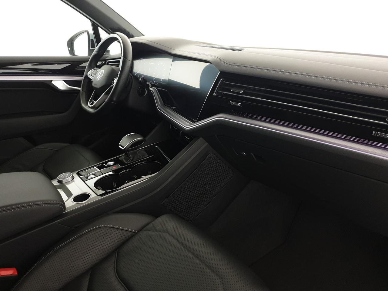 Volkswagen Touareg 3.0 v6 tdi elegance r-line exterior pack 286cv tiptronic