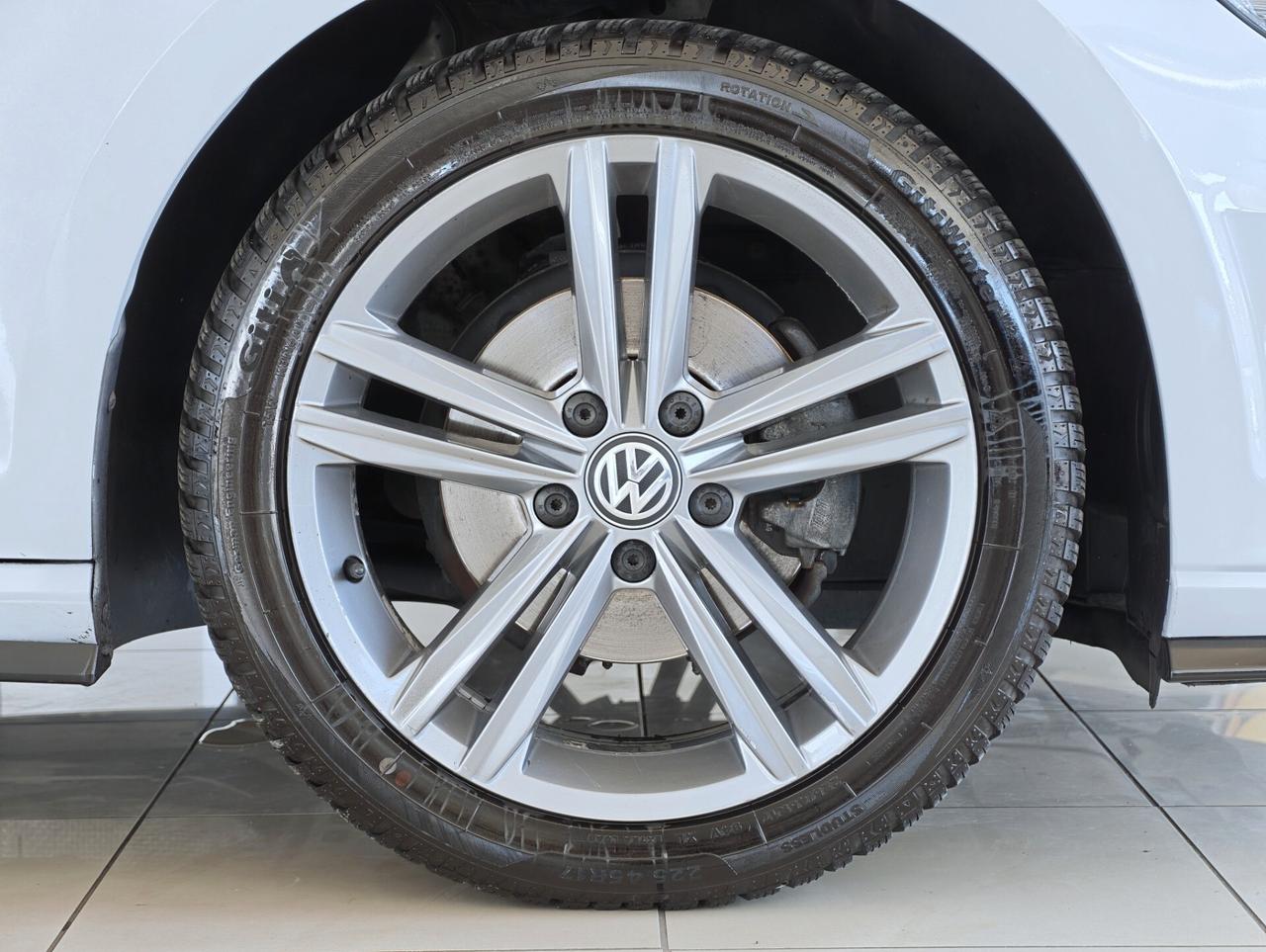Volkswagen Golf 1.0 TSI 115cv DSG R-Line Sport 2018