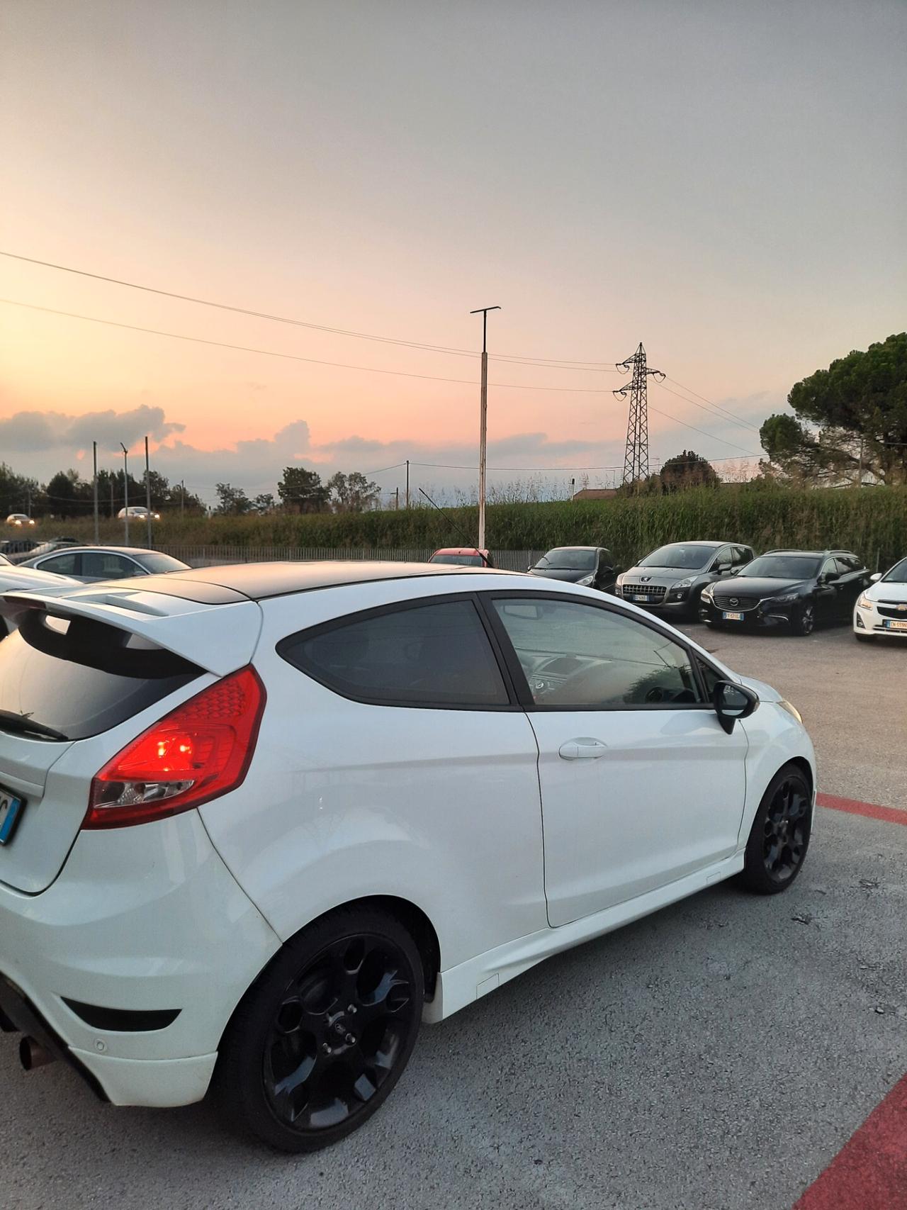 Ford Fiesta 1.6 134CV 3 porte Individual
