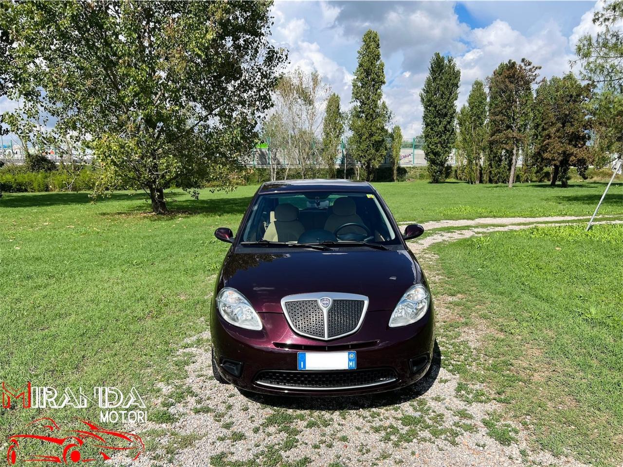 Lancia Ypsilon 1.2 Platino