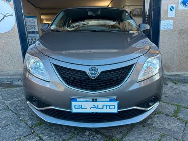 Lancia Ypsilon 1.2 69 CV 5 porte Silver