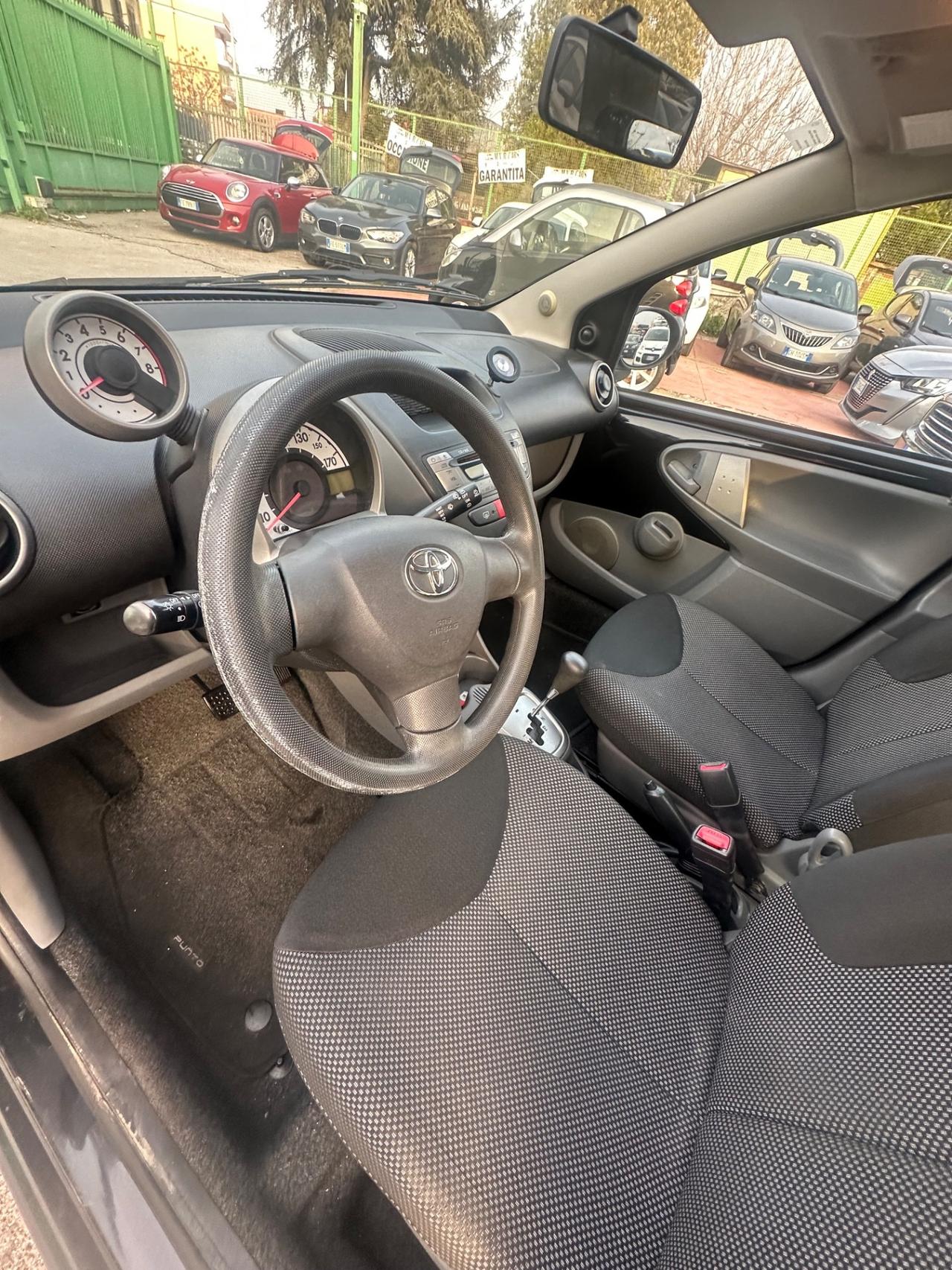 Toyota Aygo 1.0 12V VVT-i 5 porte Lounge MMT