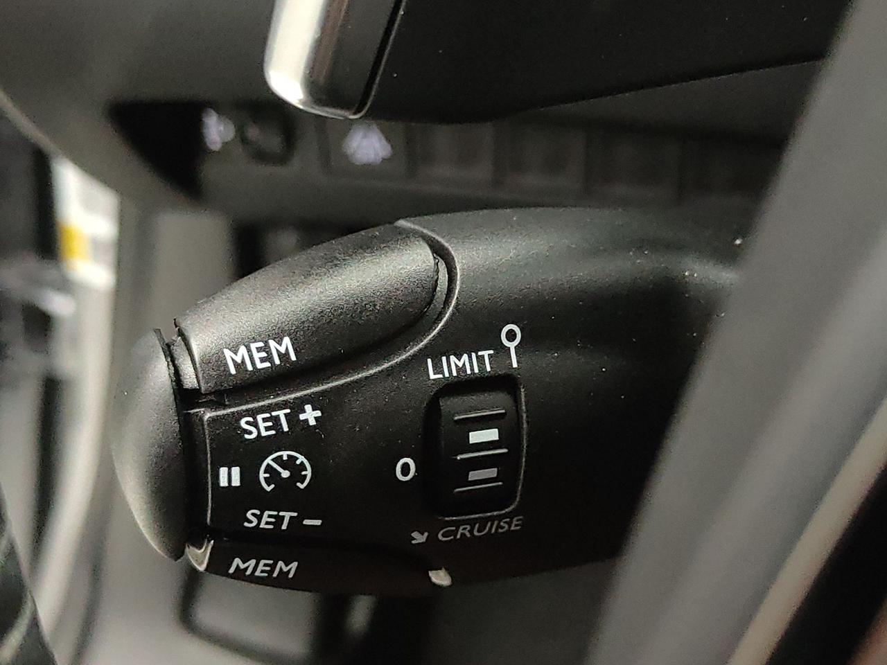 PEUGEOT 2008 II 2020 1.5 BLUEHDI 130CV ALLURE PACK EAT8