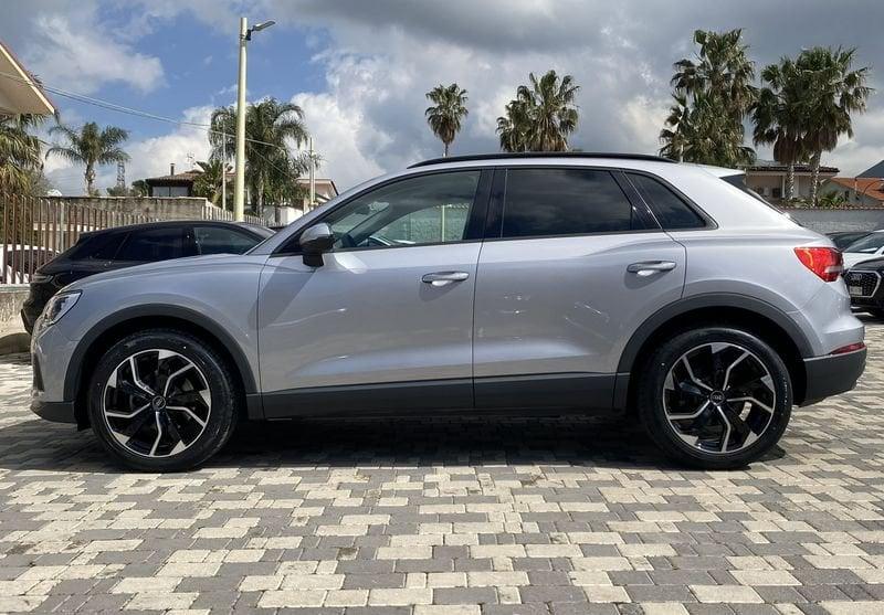 Audi Q3 Business 2.0 TDI 150CV S-Tronic 35