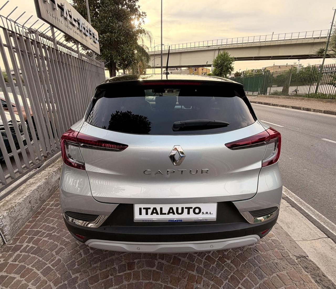 Renault Captur 1.3TCE 140CV INTENS
