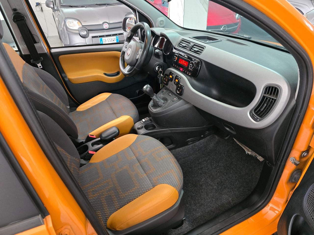 FIAT PANDA TREKKING 1.3 M-JET 4X4 2014 PARI AL NUOVO