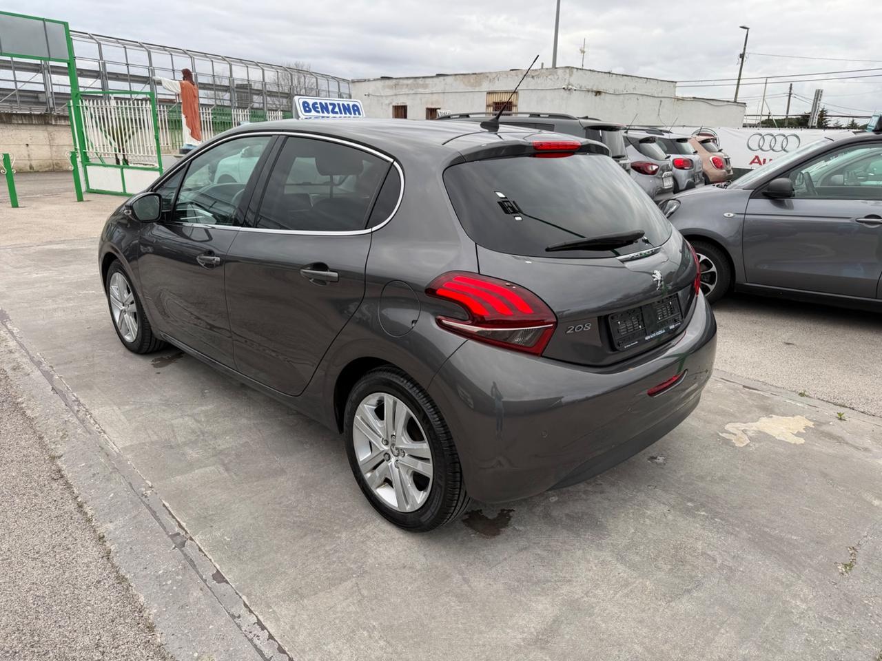 Peugeot 208 PureTech Turbo 110 EAT6 S&S 5 porte Allure