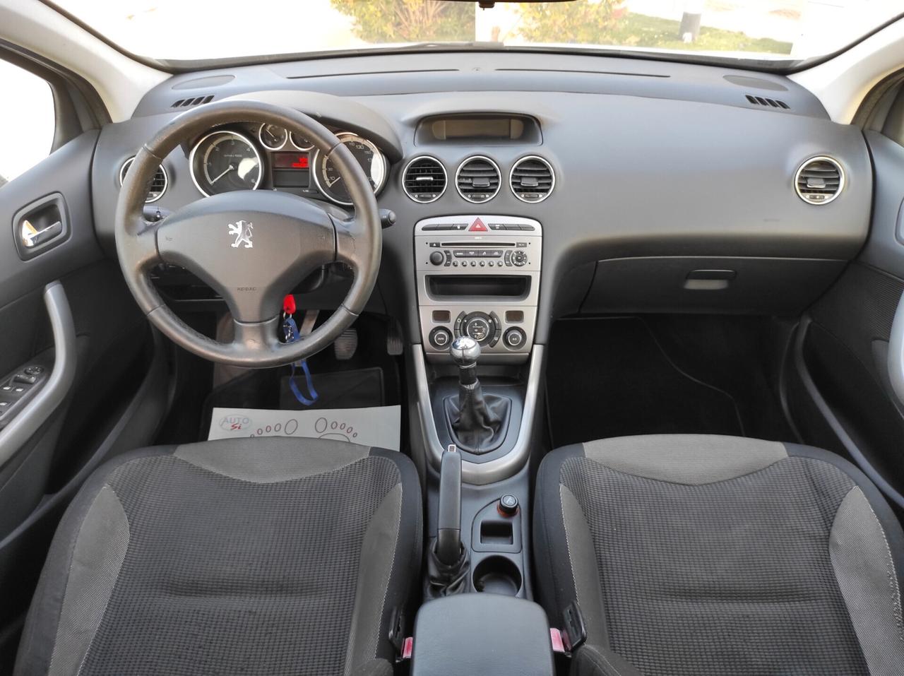 Peugeot 308 1.6 HDi - 90cv NEOPATENTATI