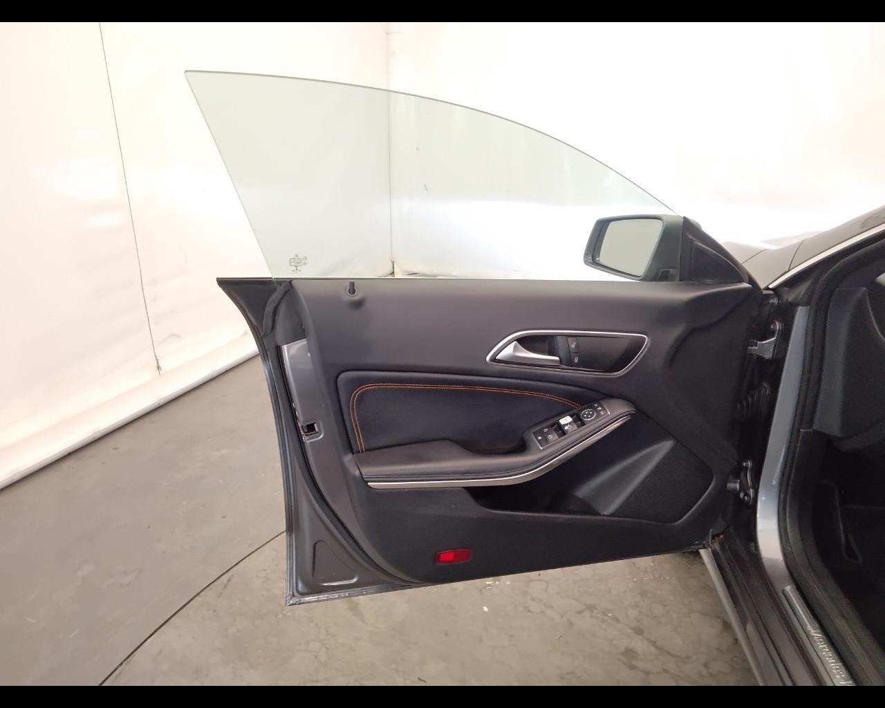 Mercedes-Benz CLA Shooting Brake - X117 - CLA Shooting Brake 200 d (cdi) S