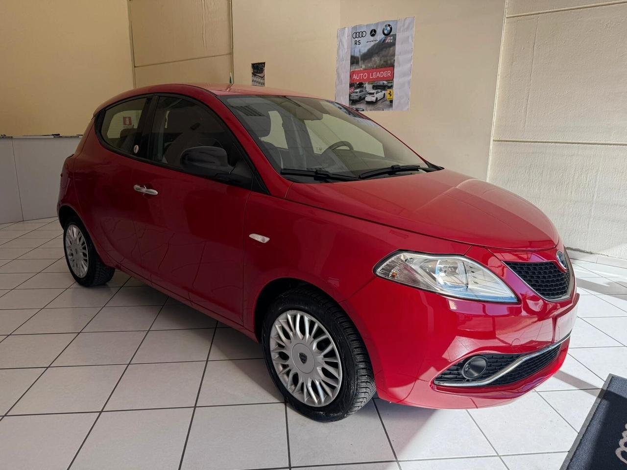 Lancia Ypsilon 1.2 69 CV 5 porte GPL Ecochic Gold